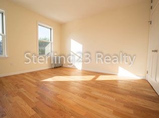 23-39 36th St #2K, Astoria, NY 11105