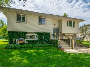 424 Westover Ln, Schaumburg, IL 60193