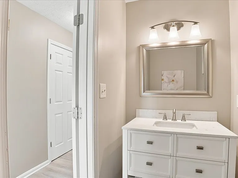 111 Launchris Dr — Photo 73