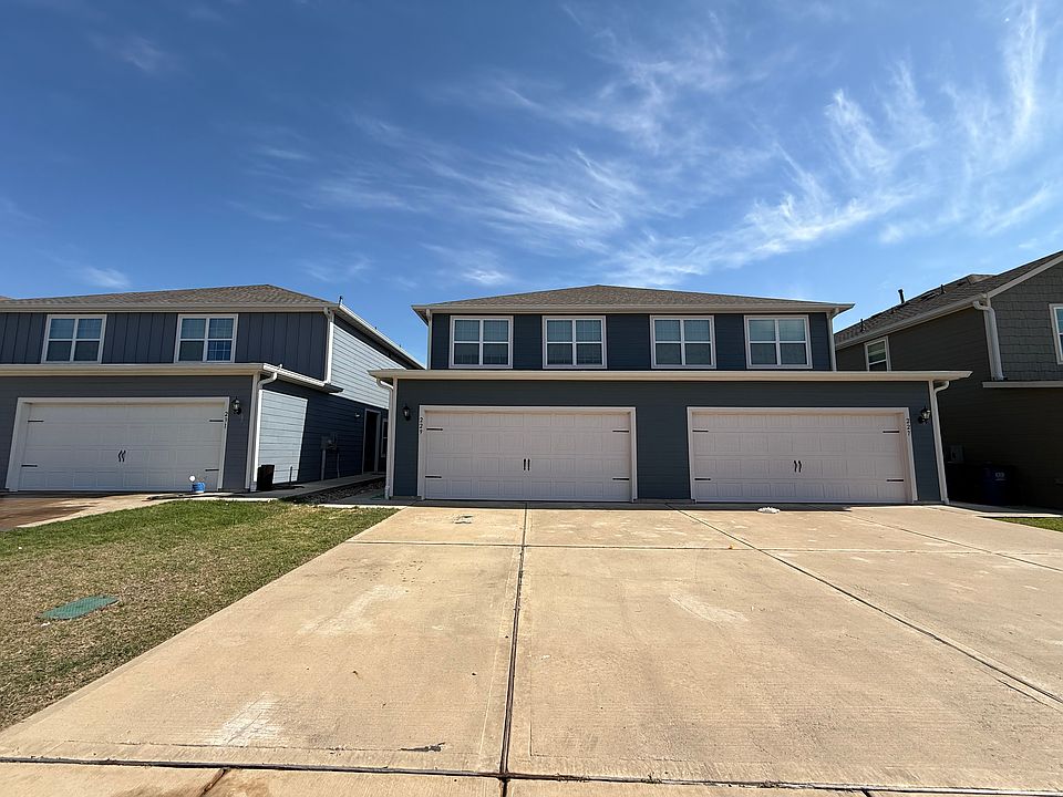 1st image of 229 Marsh Ln