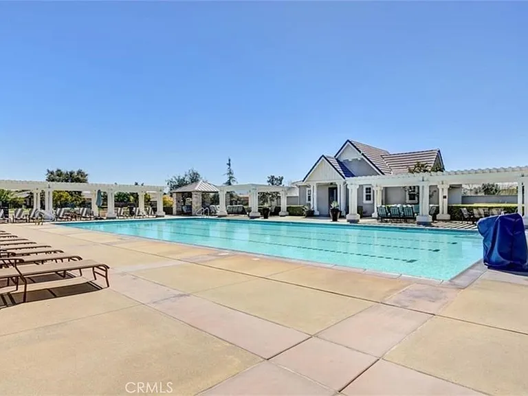 7055 Village Dr — Photo 13