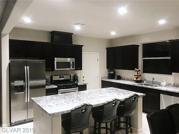 3rd image of 6434 Dollis Hill St