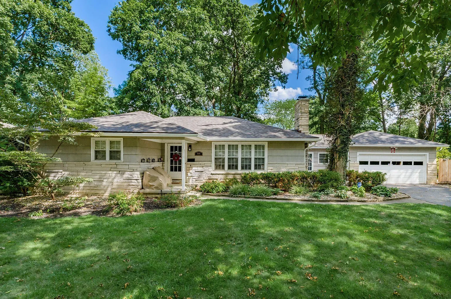 3086 Leeds Rd photo 1