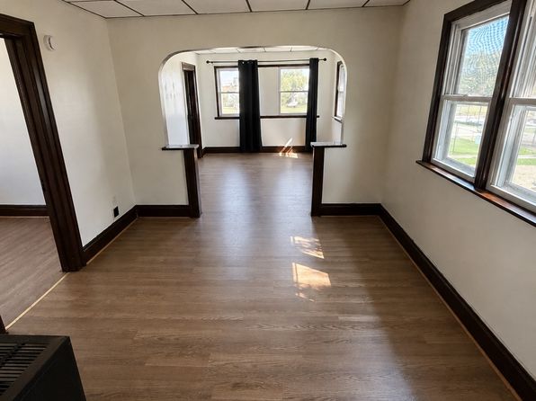 136 Milton St Unit 2