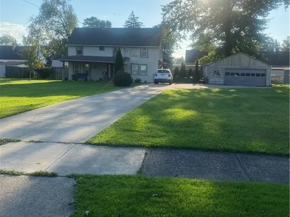 5129 W 8th St, Brooklyn Heights, OH 44131