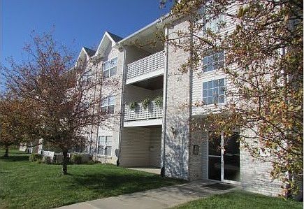 5th image of 4214 N 146th Plz APT 103