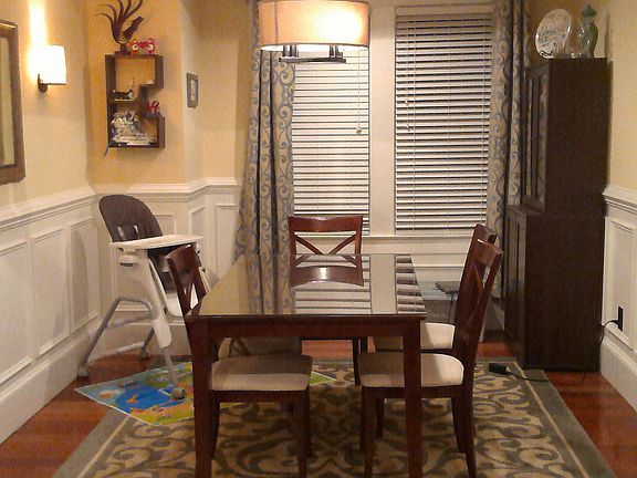 Dining Room w/tray ceiling