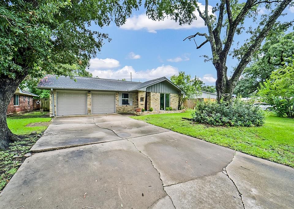 1st image of 10519 Brinwood Dr