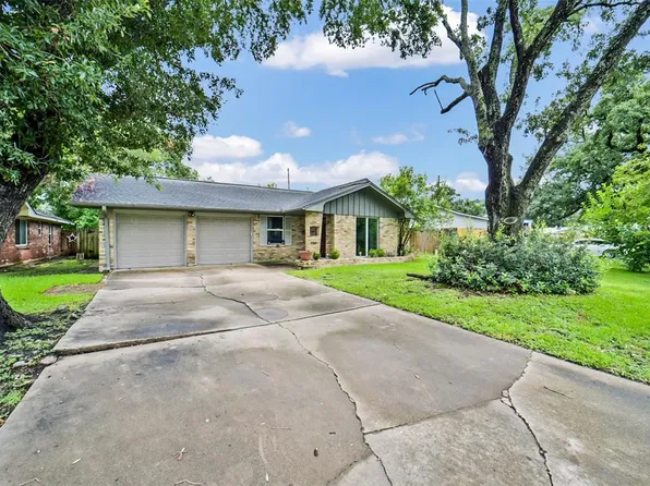 10519 Brinwood Dr, Houston, TX 77043
