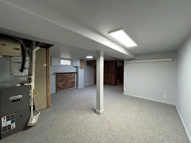 2125 Stirling St — Photo 27