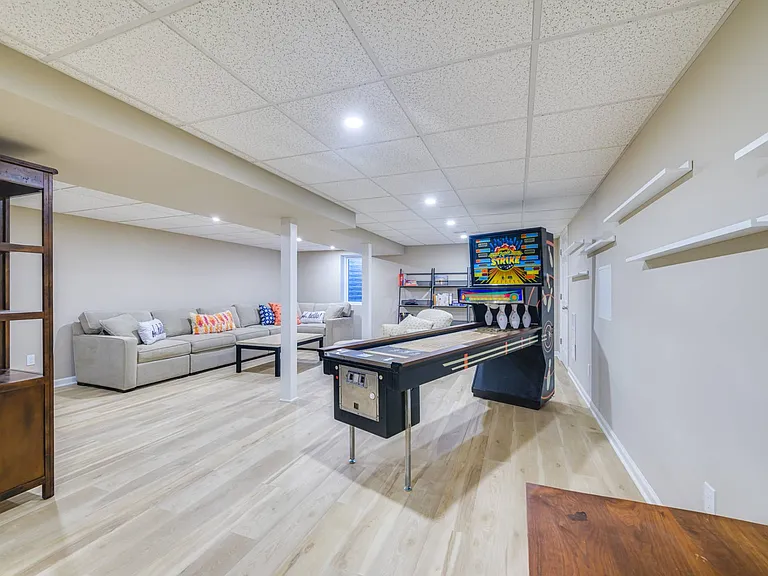 4 Bayberry Ln — Photo 28