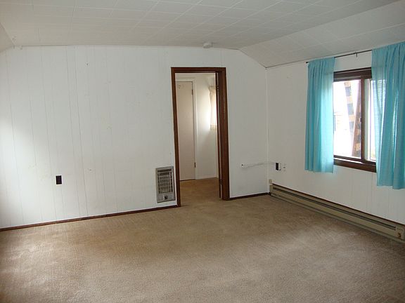 2nd image of 3018 W Walton Ave