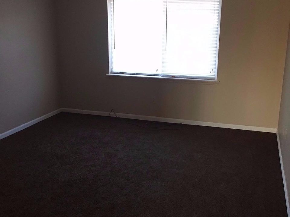 2nd image of 3713 Hacker Ct APT 4
