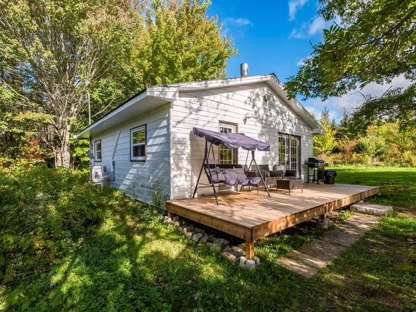 69 Mines Rd, East Hants, NS B0N 2N0