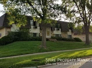 1300 Meadowview Dr APT 8, Marion, IA 52302