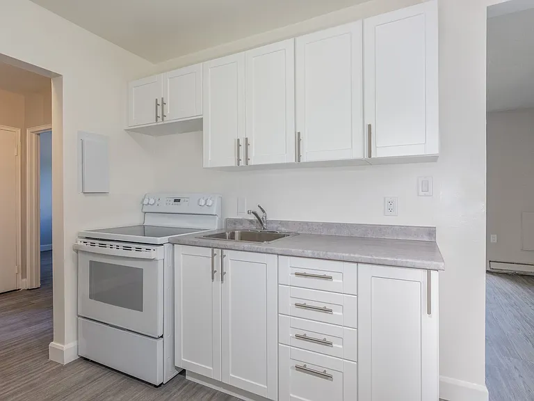 875 Colborne Rd — Photo 10