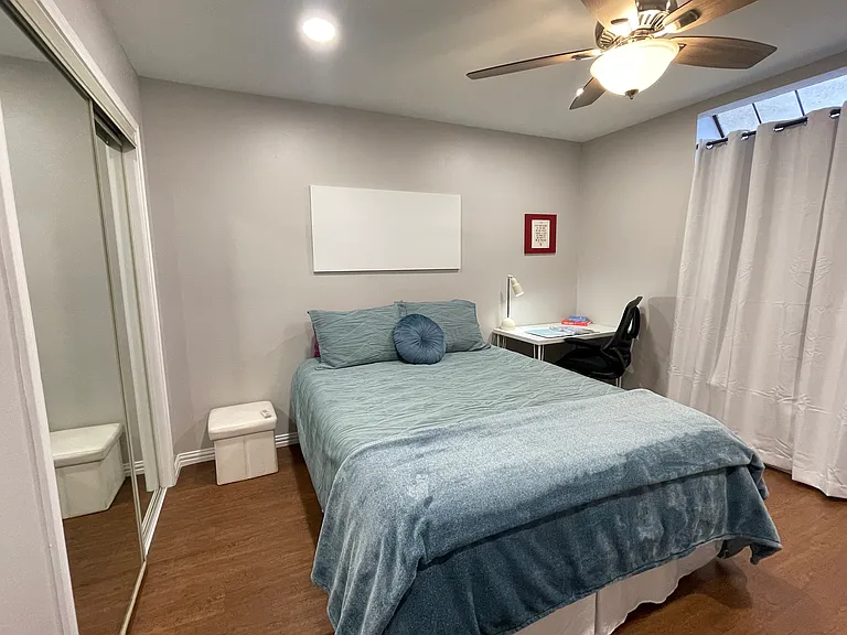 Wedglea Dr — Photo 9