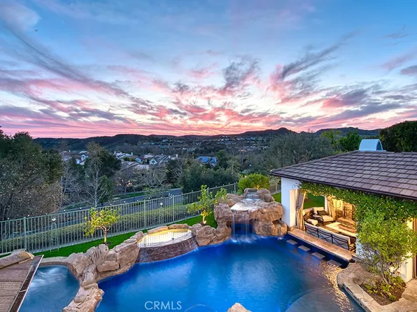17 Long View Rd, Coto De Caza, CA 92679