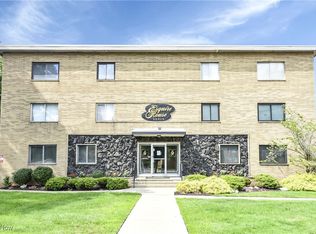 20312 Lorain Rd APT 101, Fairview Park, OH
