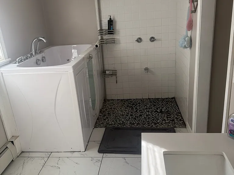 Clearview Ave — Photo 12