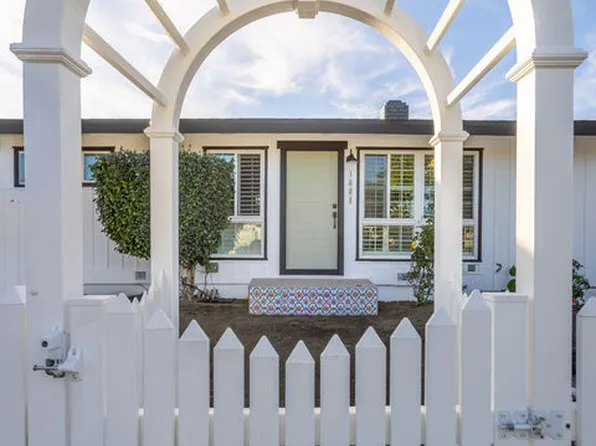 1881 Hackett Ave, Long Beach, CA 90815