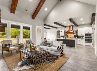 365 Post Oak Ln, Springtown, TX 76082