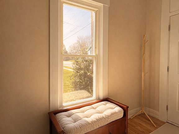 5th image of 19-21 S Crawford St #25