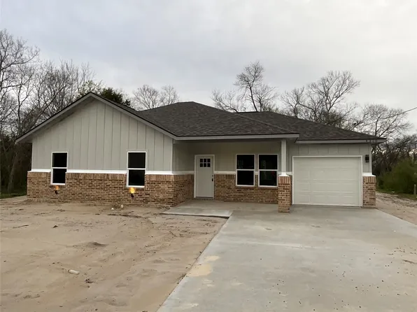 4310 Cordell St, Greenville, TX 75401