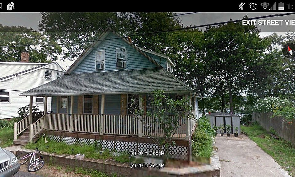 1st image of 109 Arnolds Neck Dr