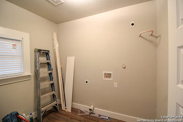 1138 Iowa St — Photo 7