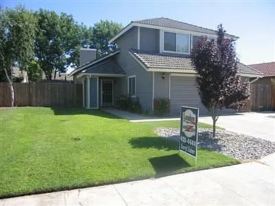 1149 E El Paso Ave photo 1