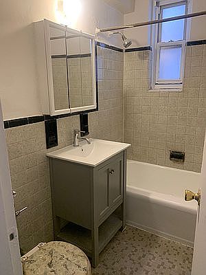 5th image of 1773 E 12th St #F