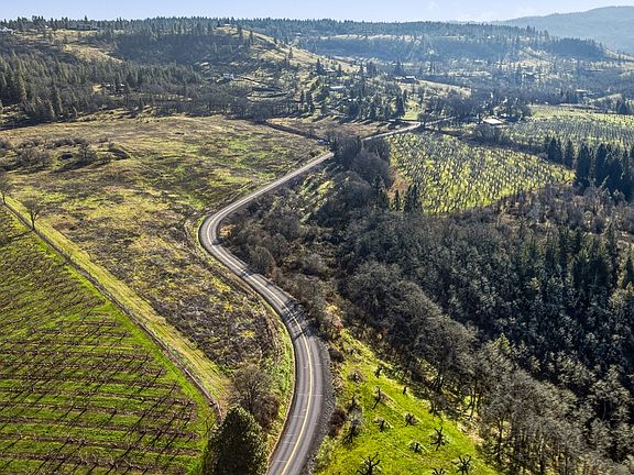 4th image of Dry Creek Rd