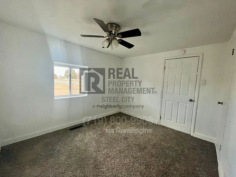 2802 Lakeview Ave — Photo 7
