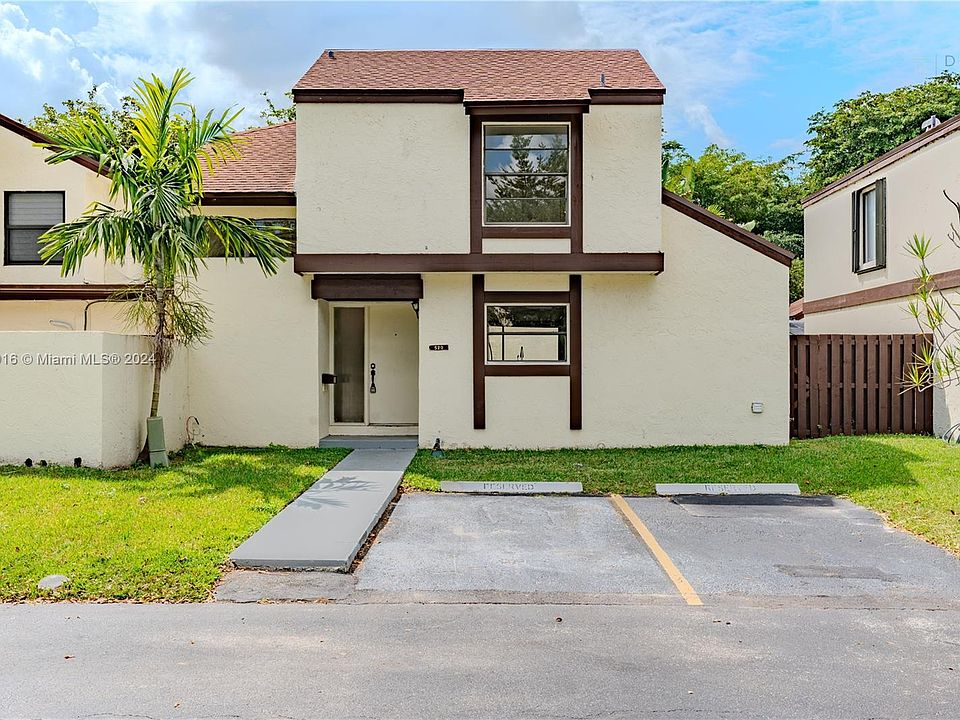 1st image of 520 NW 99th Pl #520