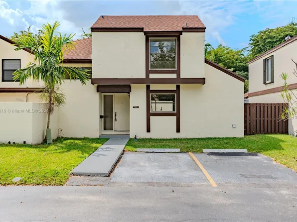 520 NW 99th Pl #520, Miami, FL 33172