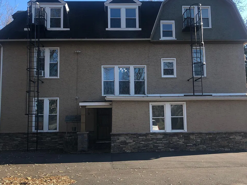 2278 Williams Ave #6