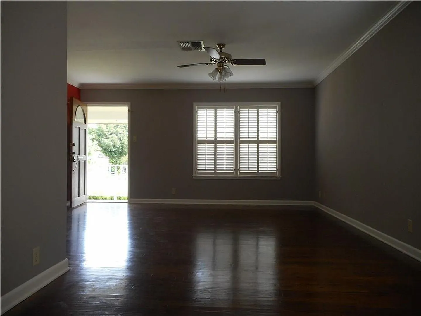902 Wilshire - 3/Bed 2/Bath - $1895/month — Photo 4