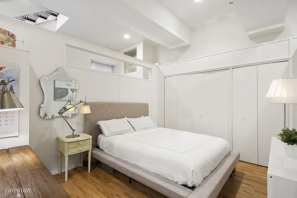 Rented by Corcoran | media 25