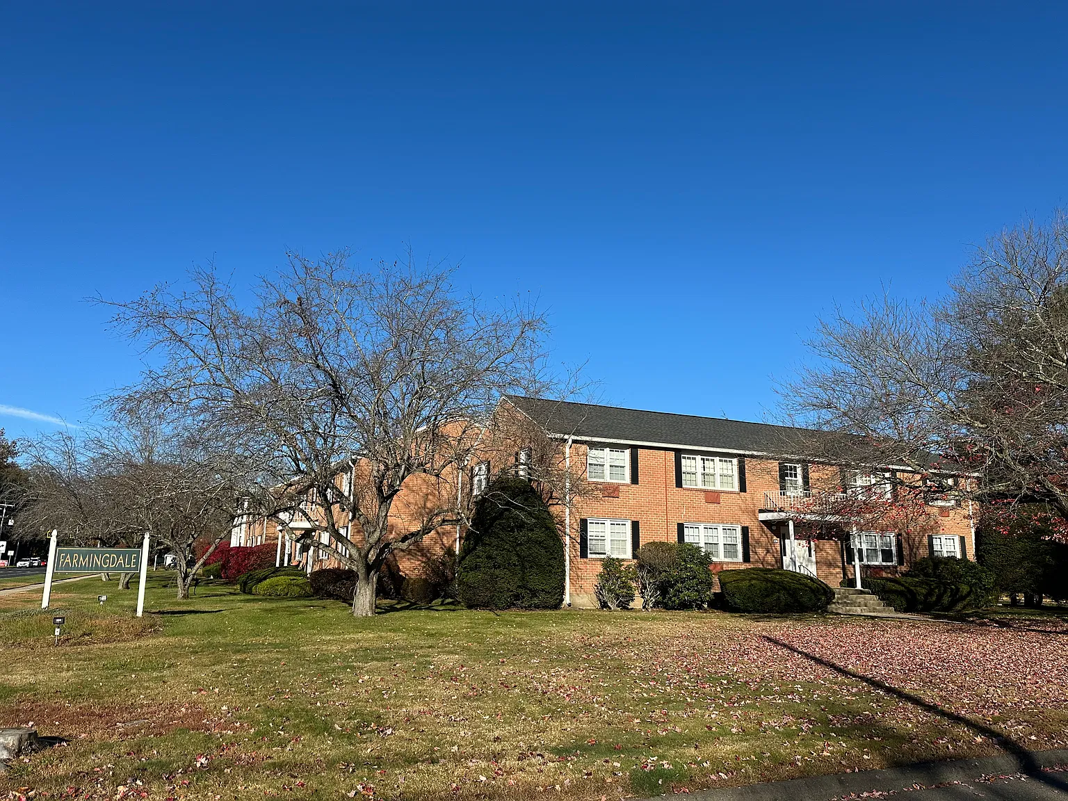 2 bed, 928 sqft, $1,700 — Photo 1