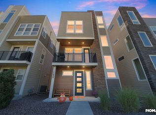 15609 E Broncos Pl, Centennial, CO 80112
