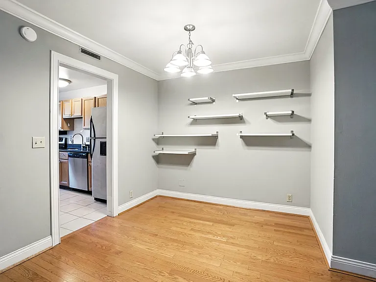 2270 Madison Rd #1B — Photo 18
