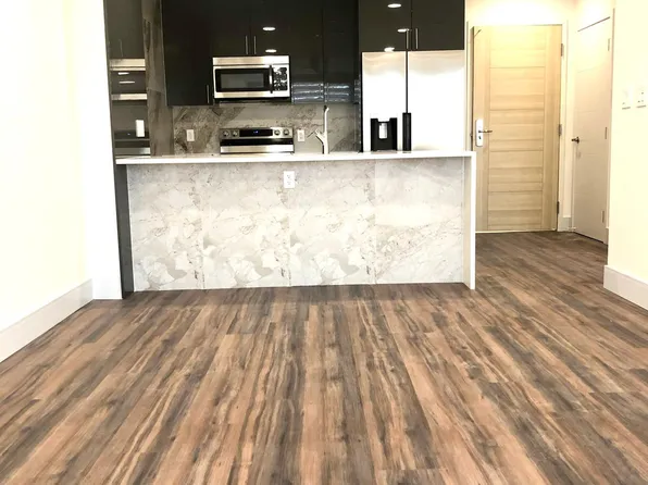 4910 Spruce St #410, Philadelphia, PA 19139