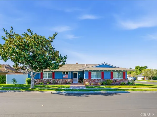 2869 Tabago Pl, Costa Mesa, CA 92626