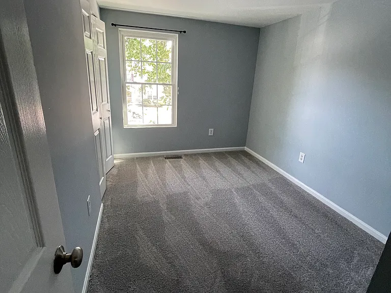 3431 Elenoir Ct — Photo 10