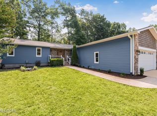22 Overlook Ter, Crossville, TN 38558