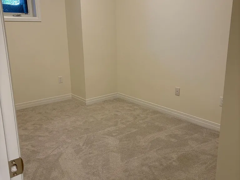 165 Tapscott Rd #1 — Photo 2