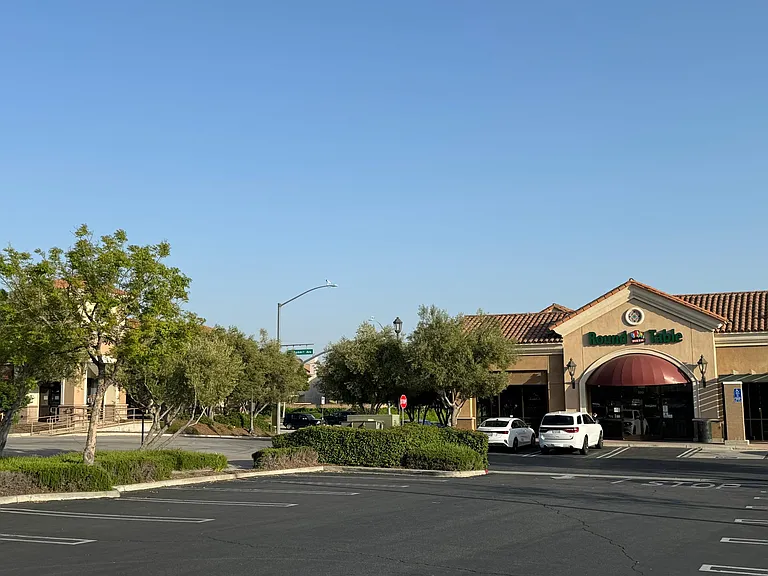 14975 Mount Wilson Ln — Photo 39