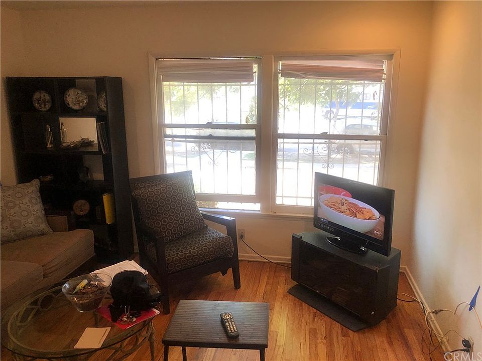 1st image of 7716 Crenshaw Blvd #13