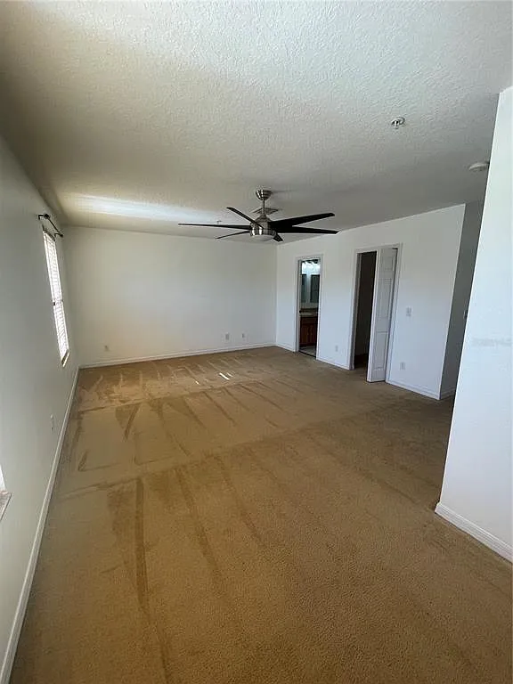 3 bed, 2.5 bath, 1872 sqft, $2,100 — Photo 4